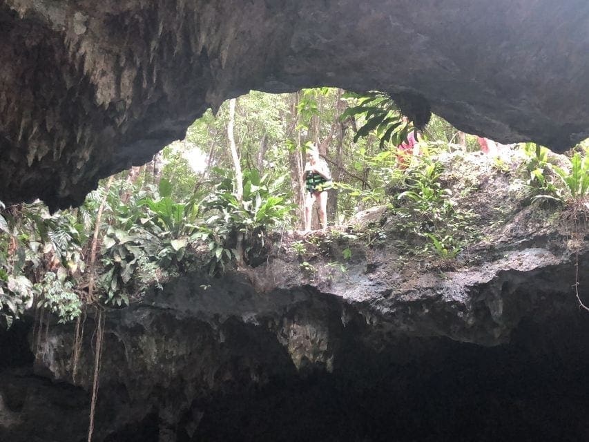 jeep jade cavern and cenote